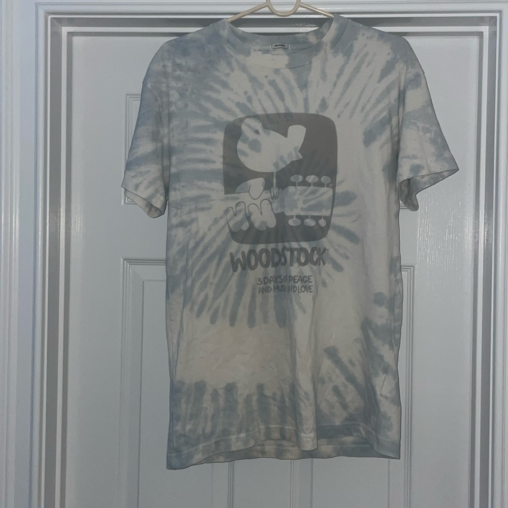 Abercrombie & Fitch Vintage Woodstock Graphic Tee